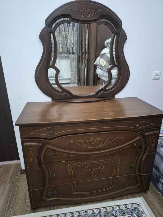 Спальный гарнитур сатылады