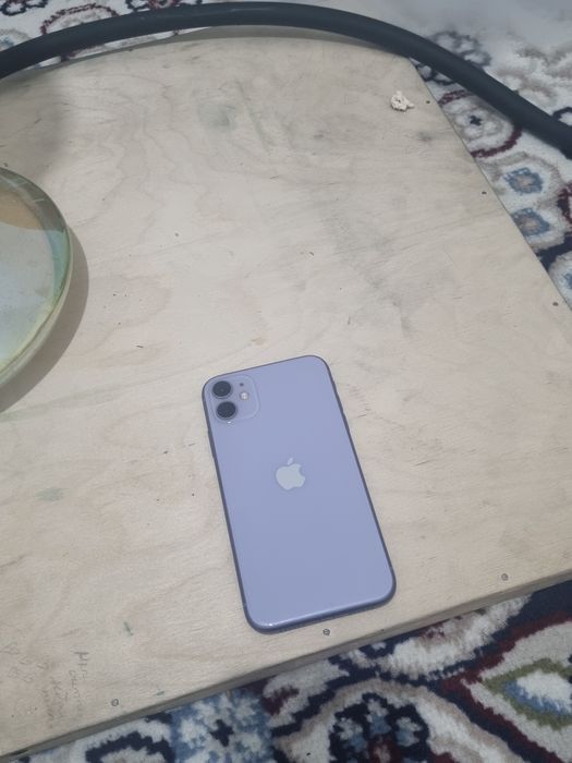 iphone 11 LLA 64GB