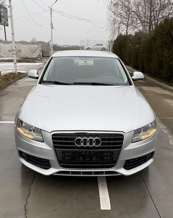 Vând sau schimb Audi A4 B8, 2008 cu duba cu 3 locuri