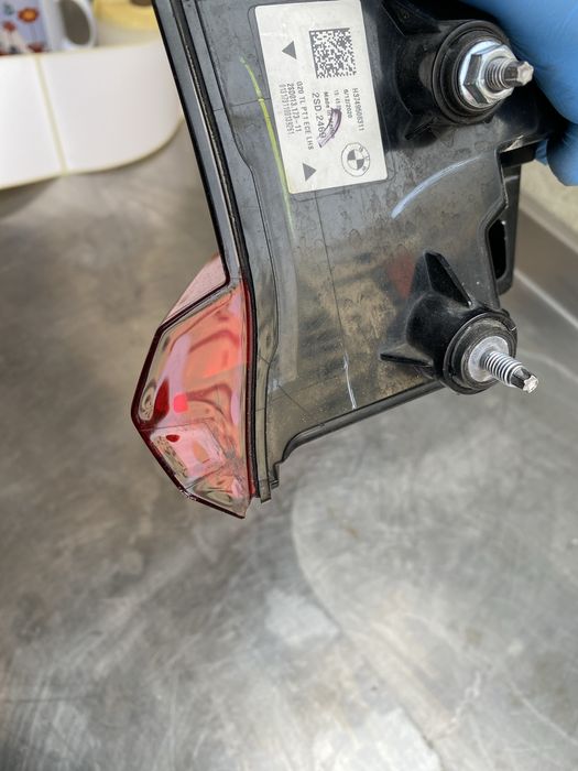 Stop stanga led pe aripa Bmw Seria 3 G20 cu mic defect