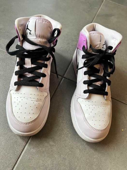 Дамски маратонки Nike Air Jordan 39 размер 24.5 цм стелка бяло лилаво