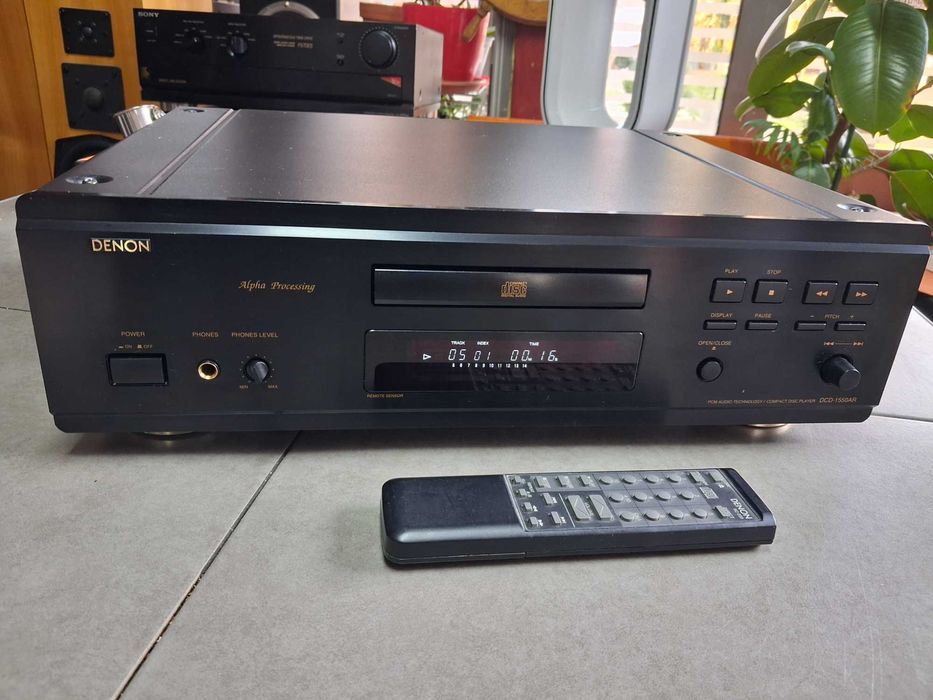 Denon DCD-1550AR cd player