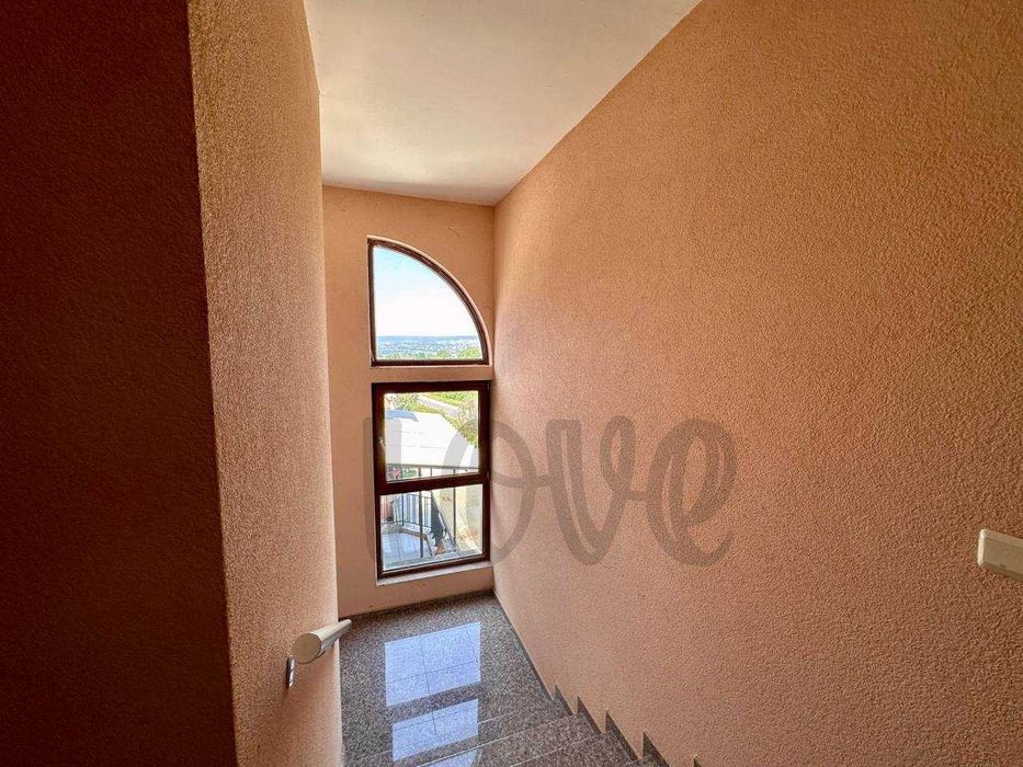 Продава се Тристаен апартамент в Варна, Галата - 100 кв.м за 1950 €/кв.м - Снимка #11