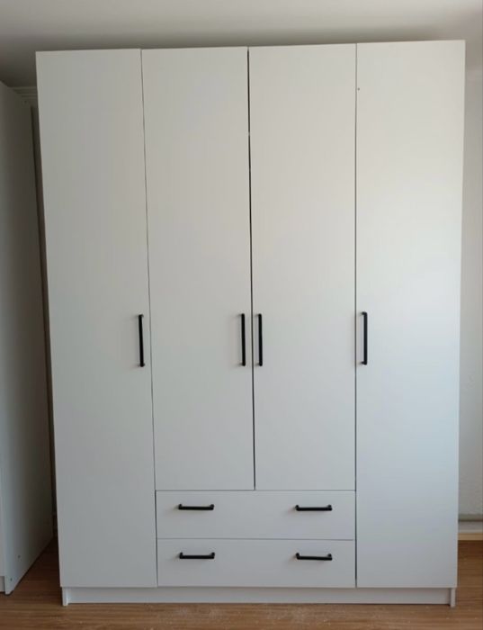 Продам шкаф новый