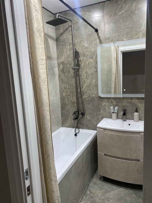 Сдам квартиру-студию посуточно