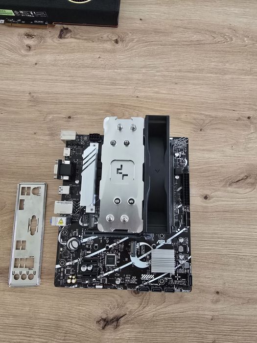 Kit i5 14400F + Placă de bază B760m-k DDR5 + cooler