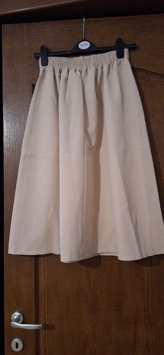 Fusta midi cu pense,