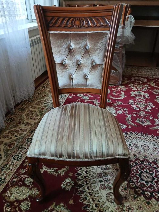 Стулья для гостинной