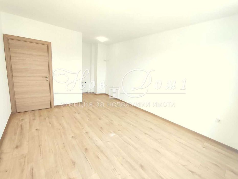 Продава се Двустаен апартамент в Варна, Младост 1 - 58 кв.м за 1142 €/кв.м - Снимка #3