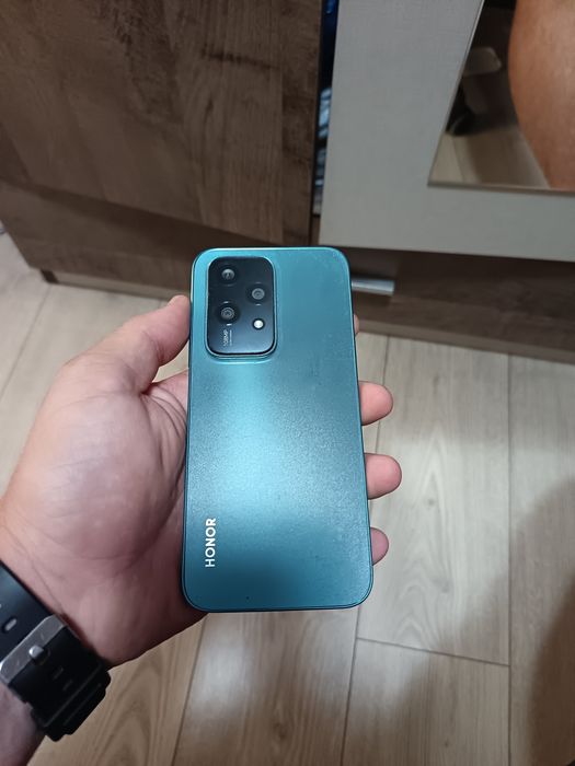 HONOR 200 Lite 5G – 8GB RAM / 256GB – AMOLED 6.7"