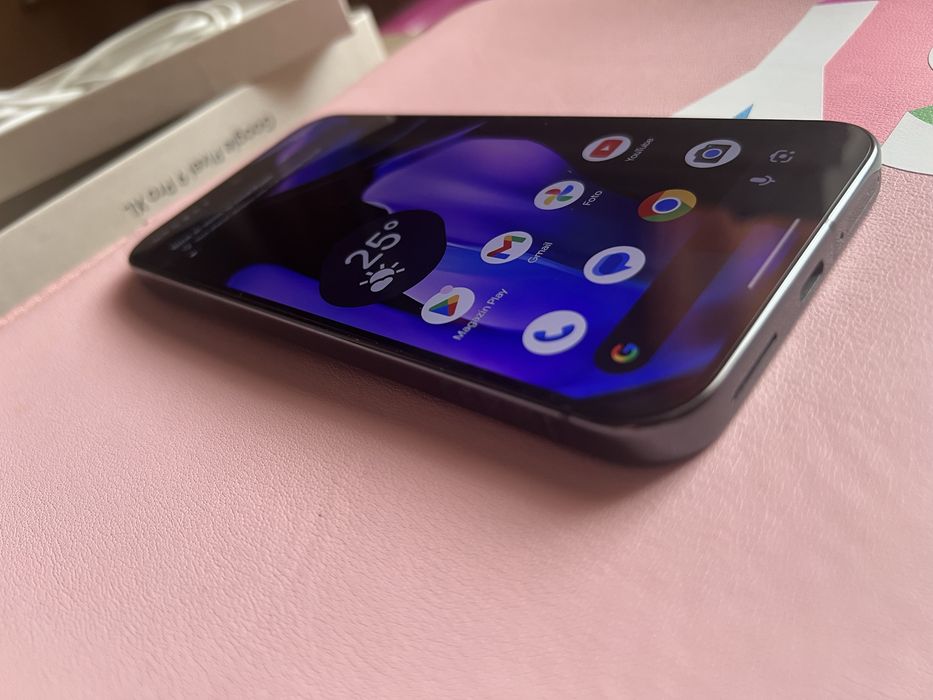 Google Pixel 9 Pro XL 256GB Obsidian - Ca Nou / Cutie originală completă. Preț ușor negociabil.