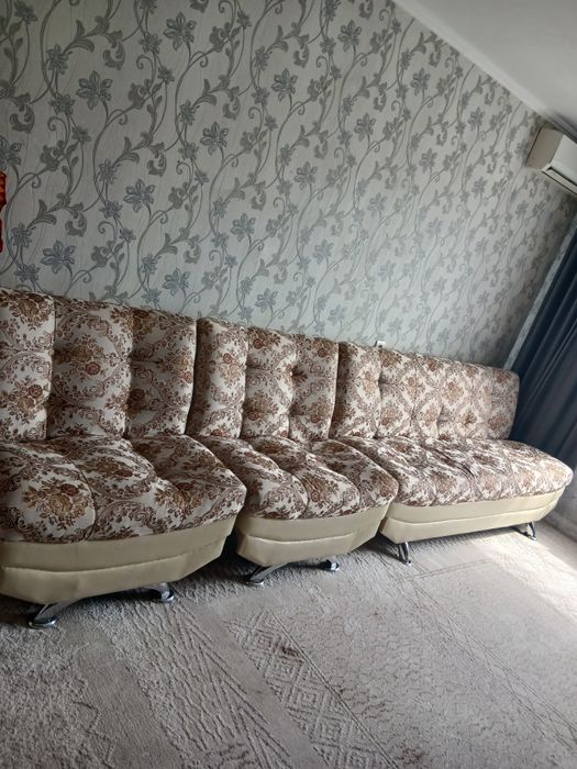 Продам диван и кресла