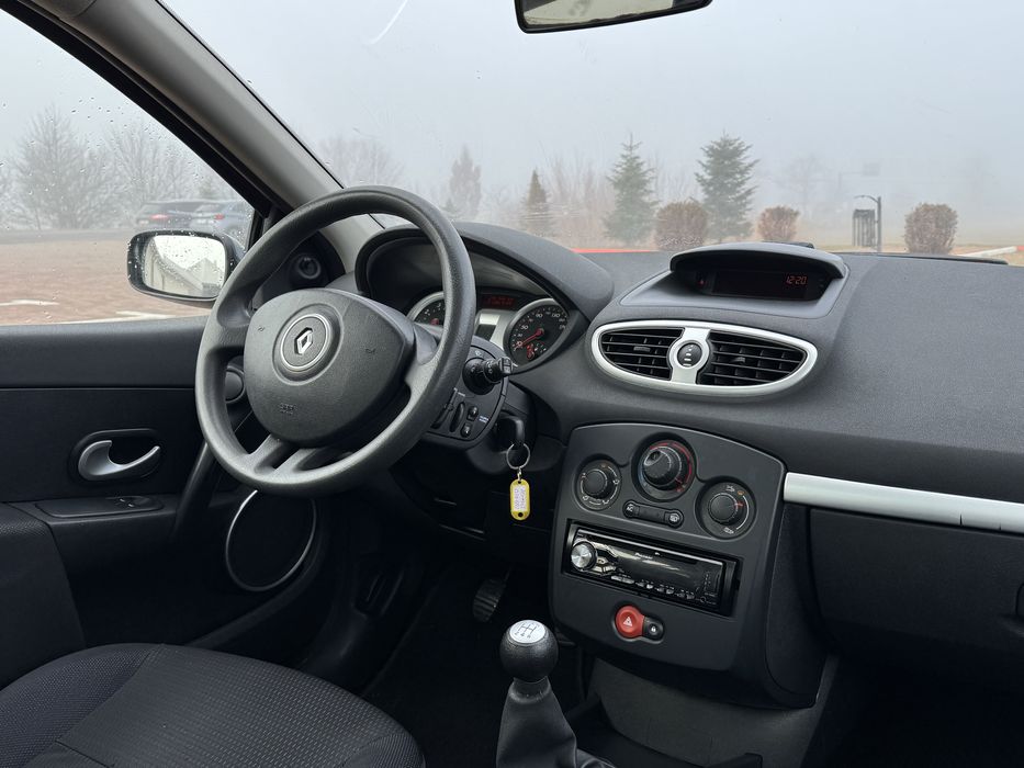 Vand Renault Clio GrandTour 1.2 Benzina 2009  Panoramic Inmatriculat
