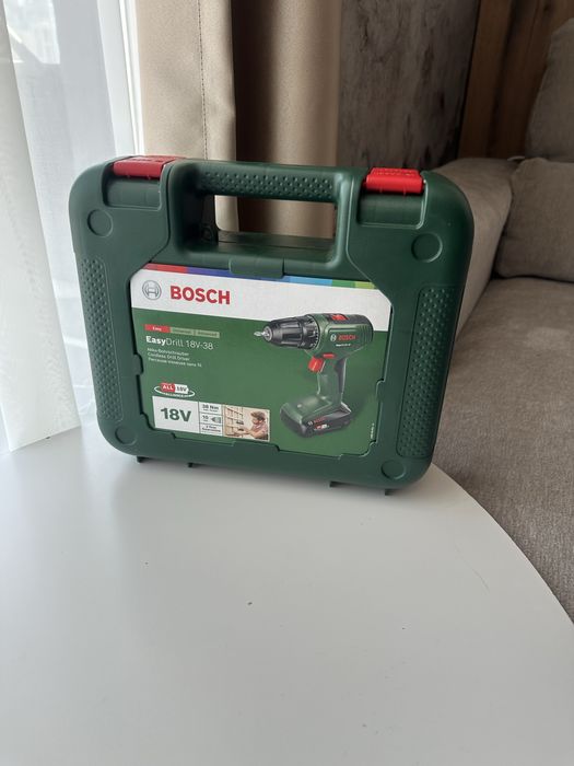 Винтовер Bosch Чисто Нов