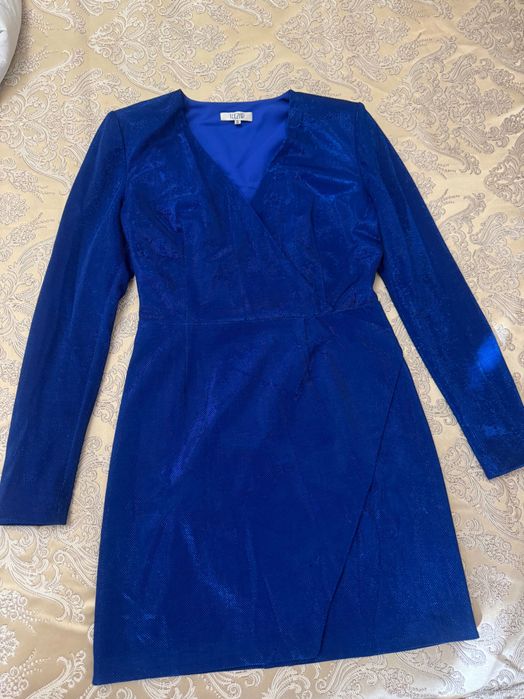 Продам платье !!