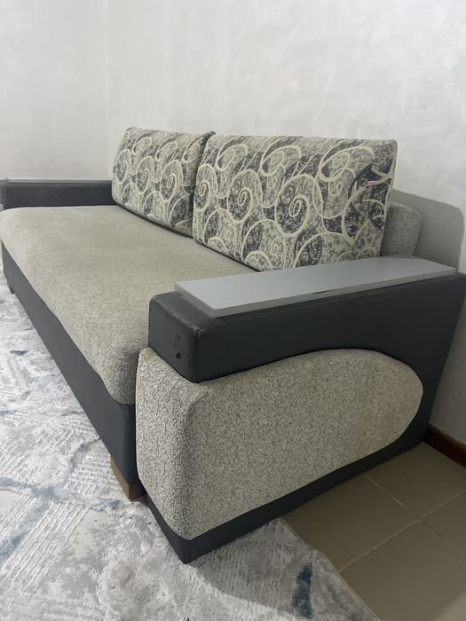 Продам Диван Б/У