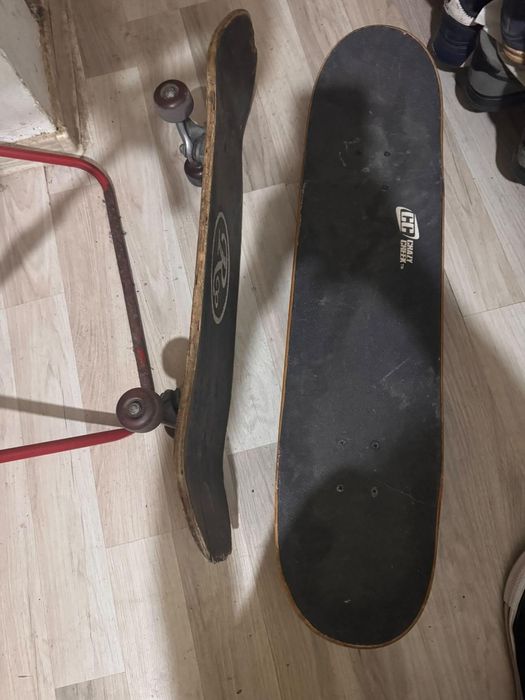 Vând spateboard uri