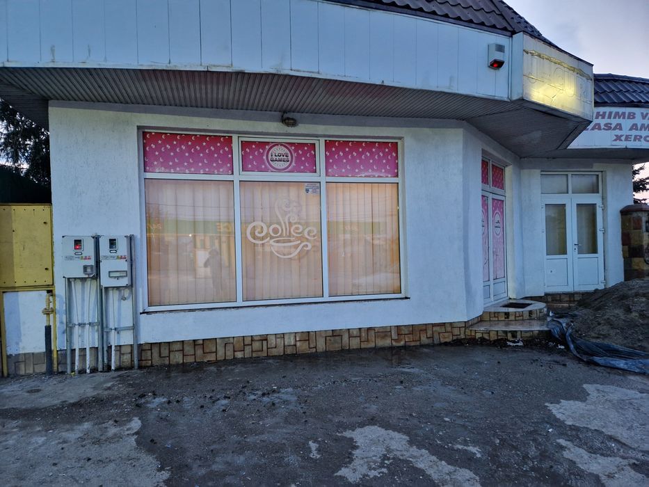 Spațiu comercial 90 mp de închiriat – trafic auto, parcare, utilități