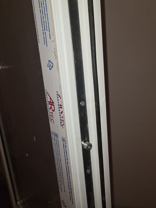 Продается стеклянная перегородка с дверью