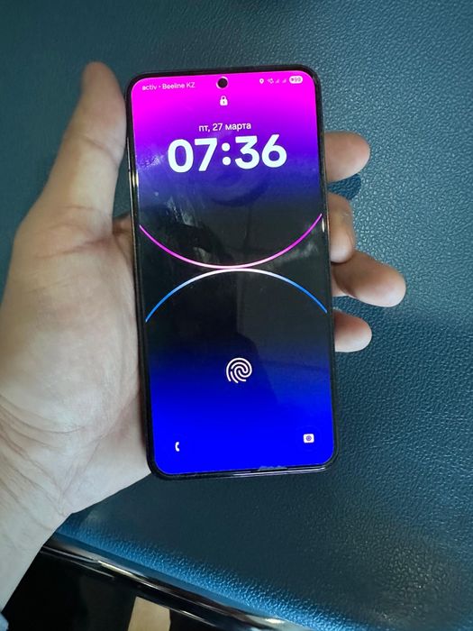 Смартфон Самсунг S22