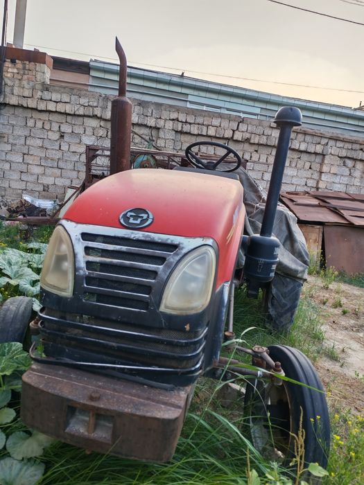 Mini traktor sotiladi / Srochno sotiladi, holati yaxshi