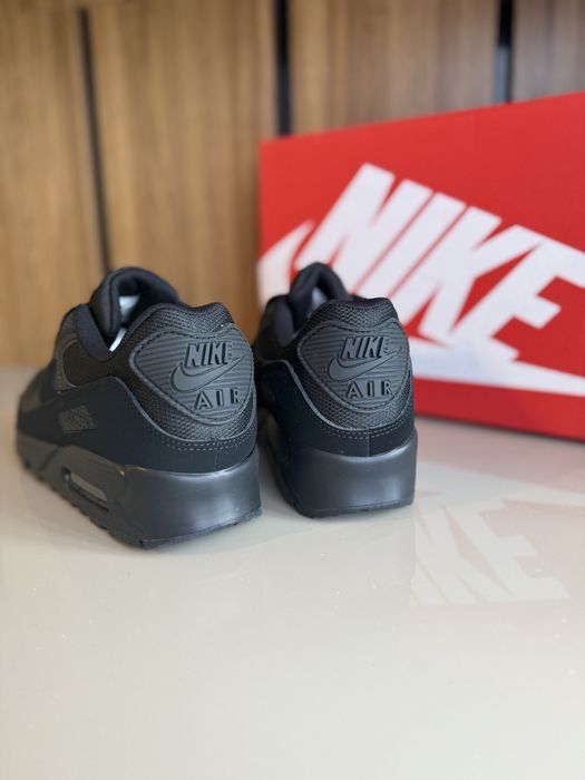 NIKE Обувки Wmns Air Max 90