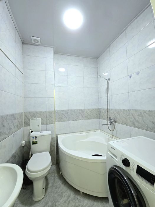 Зудлик билан сотилади 2 хона 6 этаж узбекистанске новостройка