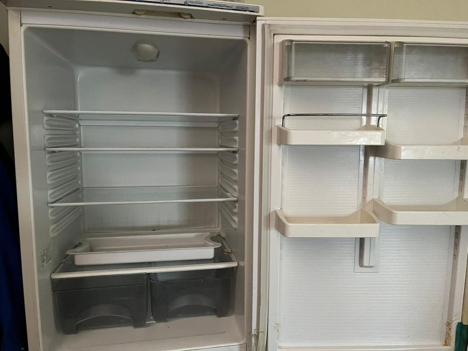 Холодильник сатылады