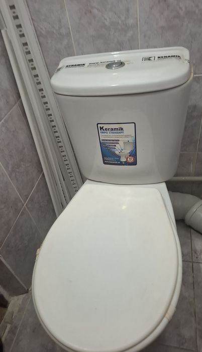 Унитаз,Раквина Унитаз
