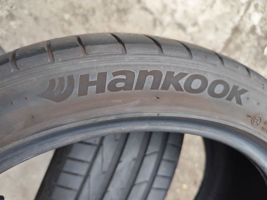2 anvelope de vara 235-40-19 hankook