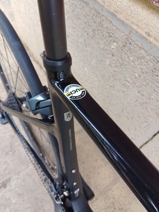 Шосеен карбонов велосипед Van Rysel EDR CF