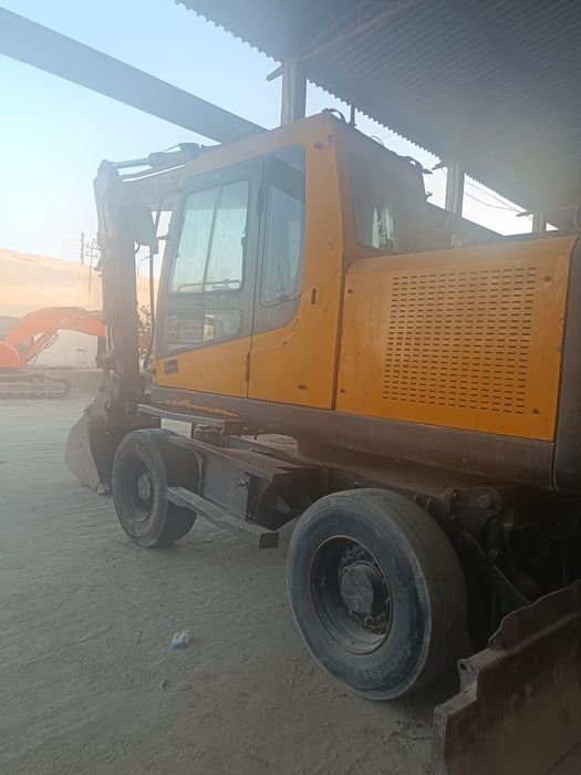 Продается экскаватор колесный HYUNDAI