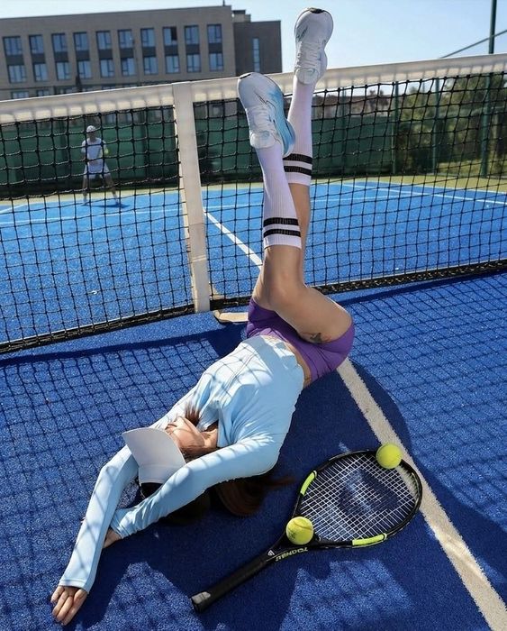 Фиолетовые спортивные шорты