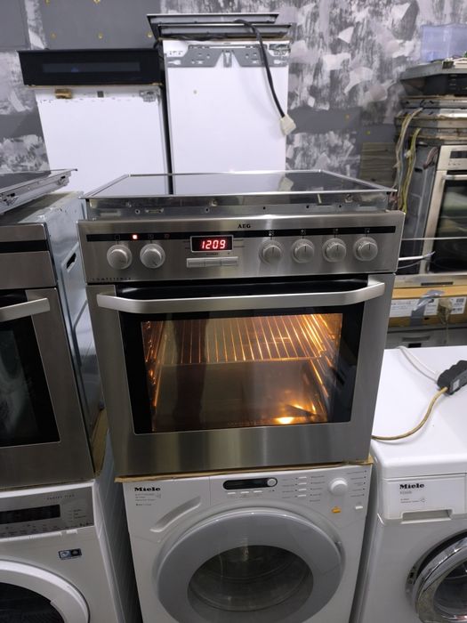 Фурна с котлони AEG E33512-4-M - 8 Функци с вентилатор Топ оферта