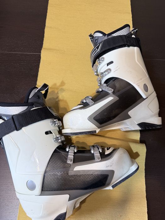 Clapari dama :  Fischer 25.5 (Marime: 39-40)