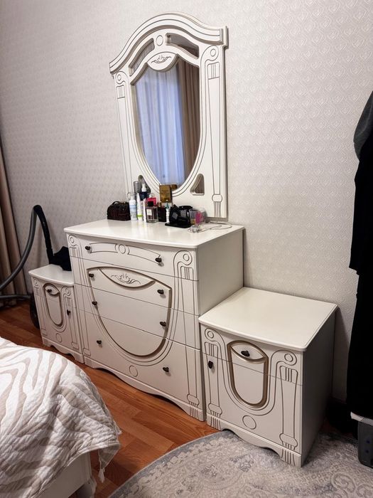 Срочно продам спальний гарнитур