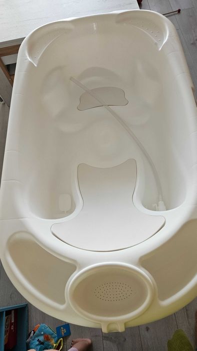 Бебешка вана със стойка