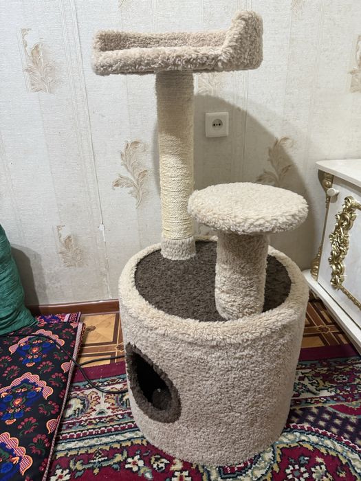 Продаёться домик для кошек .