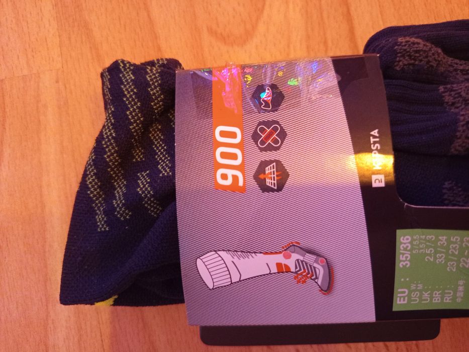 Детски чорапи за футбол+ кори /Декатлон