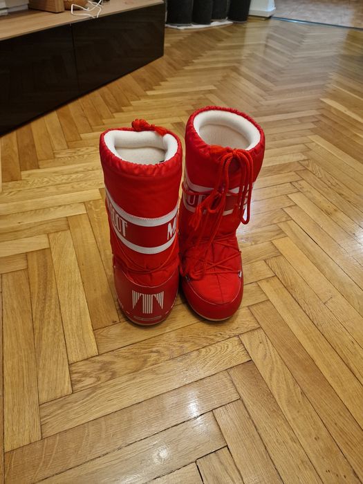 Cizme tip Moon Boot, originale, culoare roșu intens