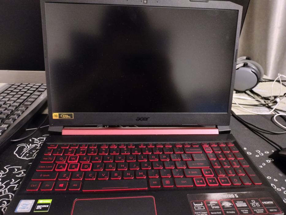Acer Nitro 5 AN515 54 не включается