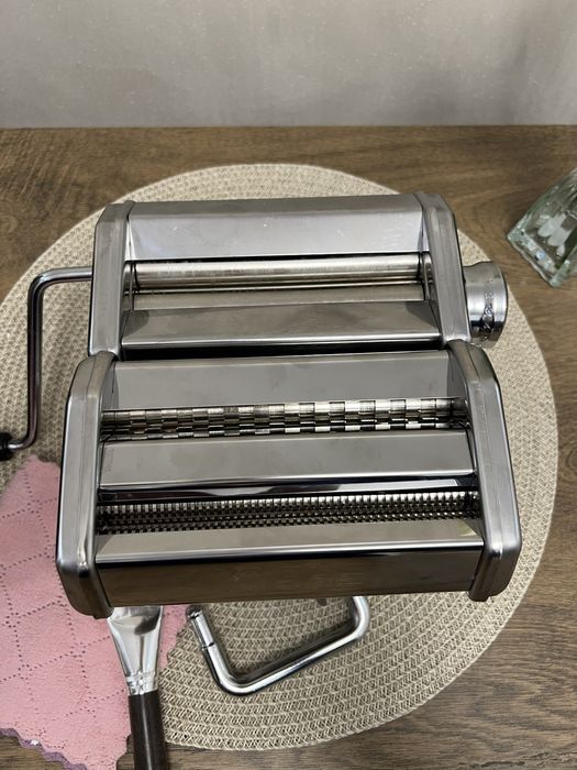 Ръчна машина за прясна паста YASHE QF-150