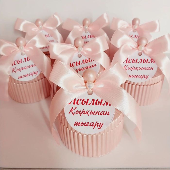 Тойбастар из гипса