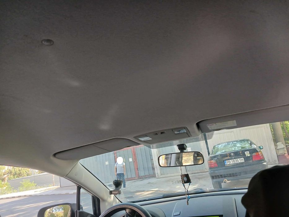 Продавам Мазда 5