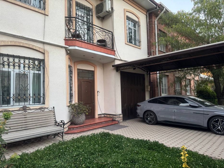 Продается дом в элитной махалле  Ориентир: Глинка, Ляби Хауз