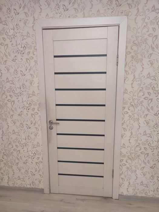 Продается двери.