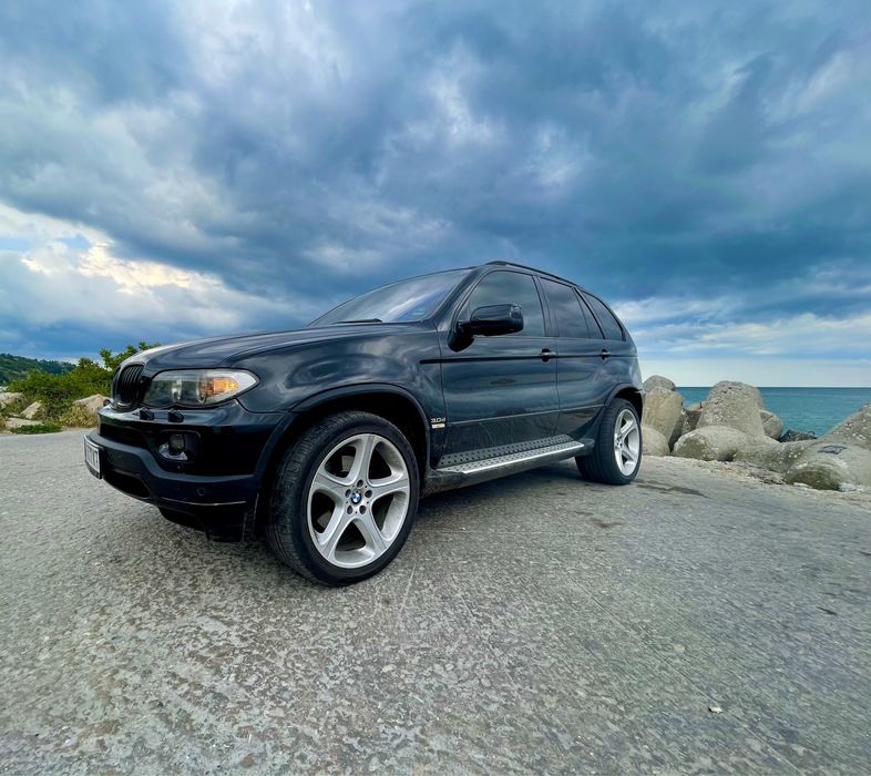 Пълен комплект оригинални степенки/прагове бмв Х5 Е53