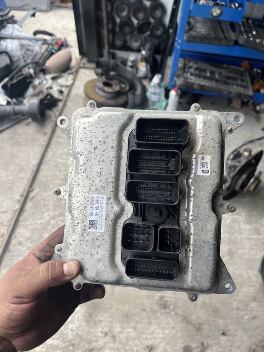 Компютър ф30 ф31 328и 245 коня н20б20 bmw f30 f31 f10 328i n20b20