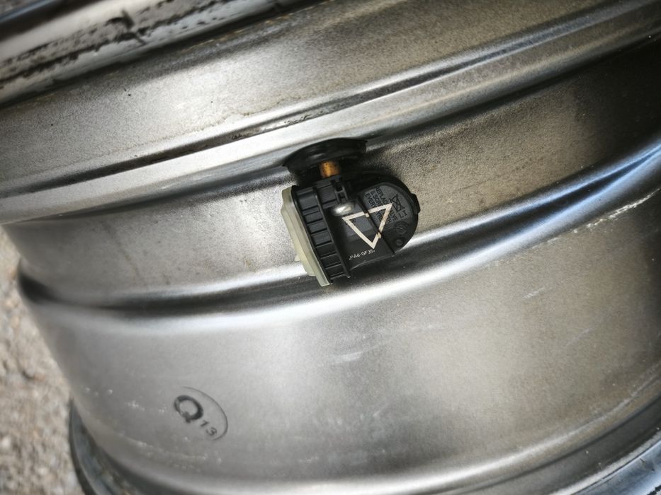 16" оригинални алуминиеви джанти за Ford.