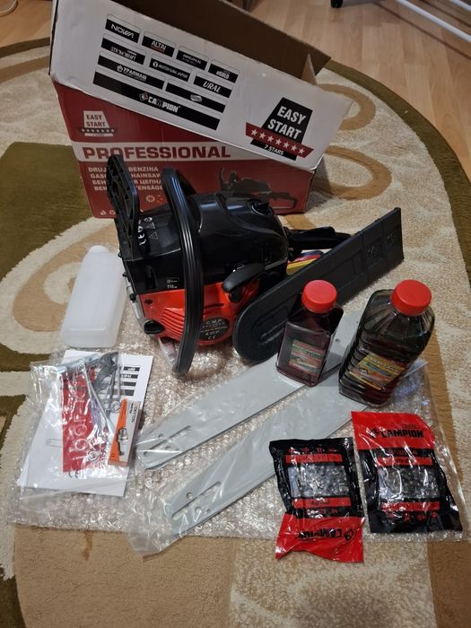 Drujba pe benzina 8.5cp cu accesorii